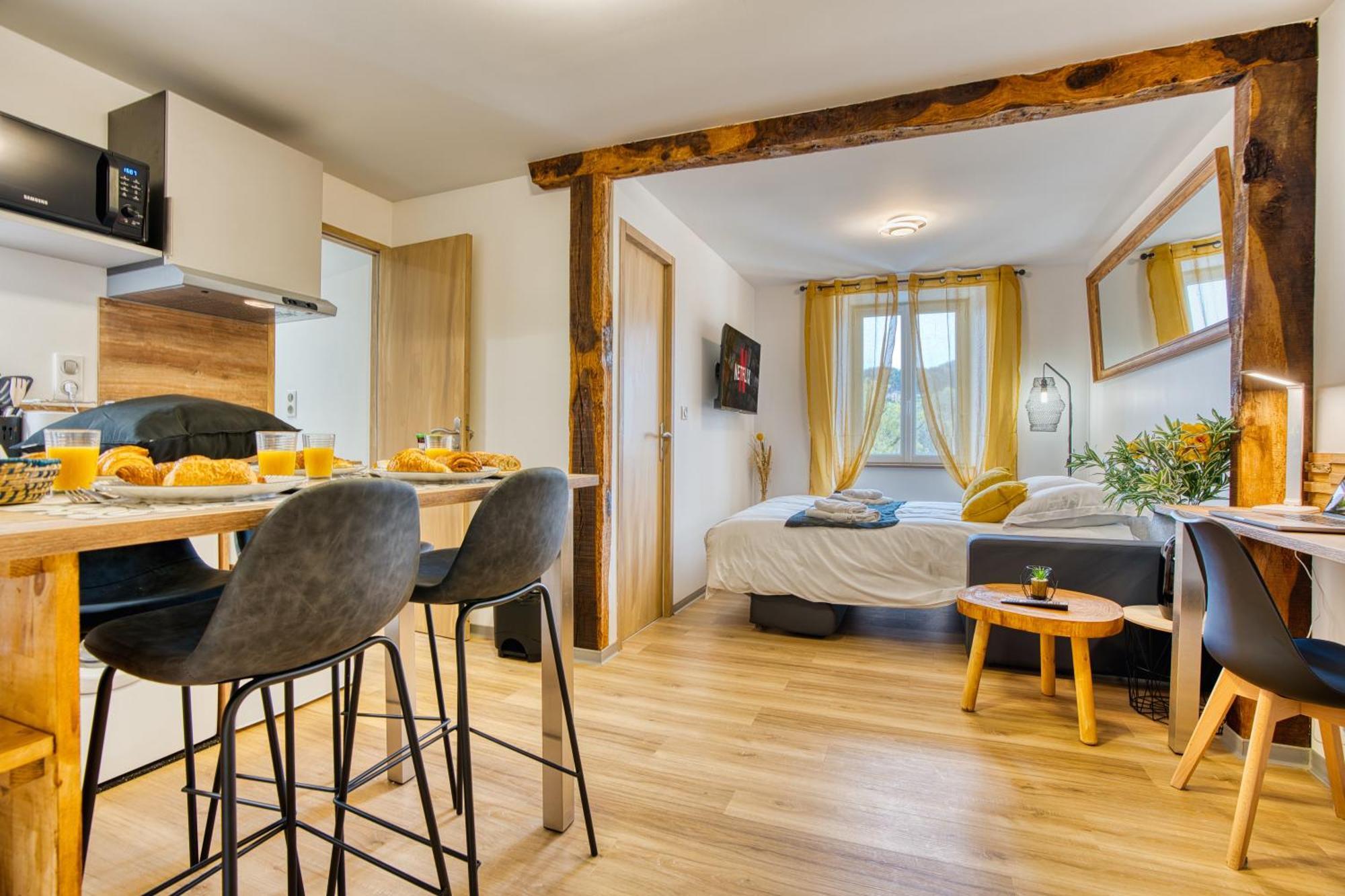 Les Hourtous Netflix Wi-Fi Fibre Terasse 4 Pers Apartment Banassac Екстериор снимка