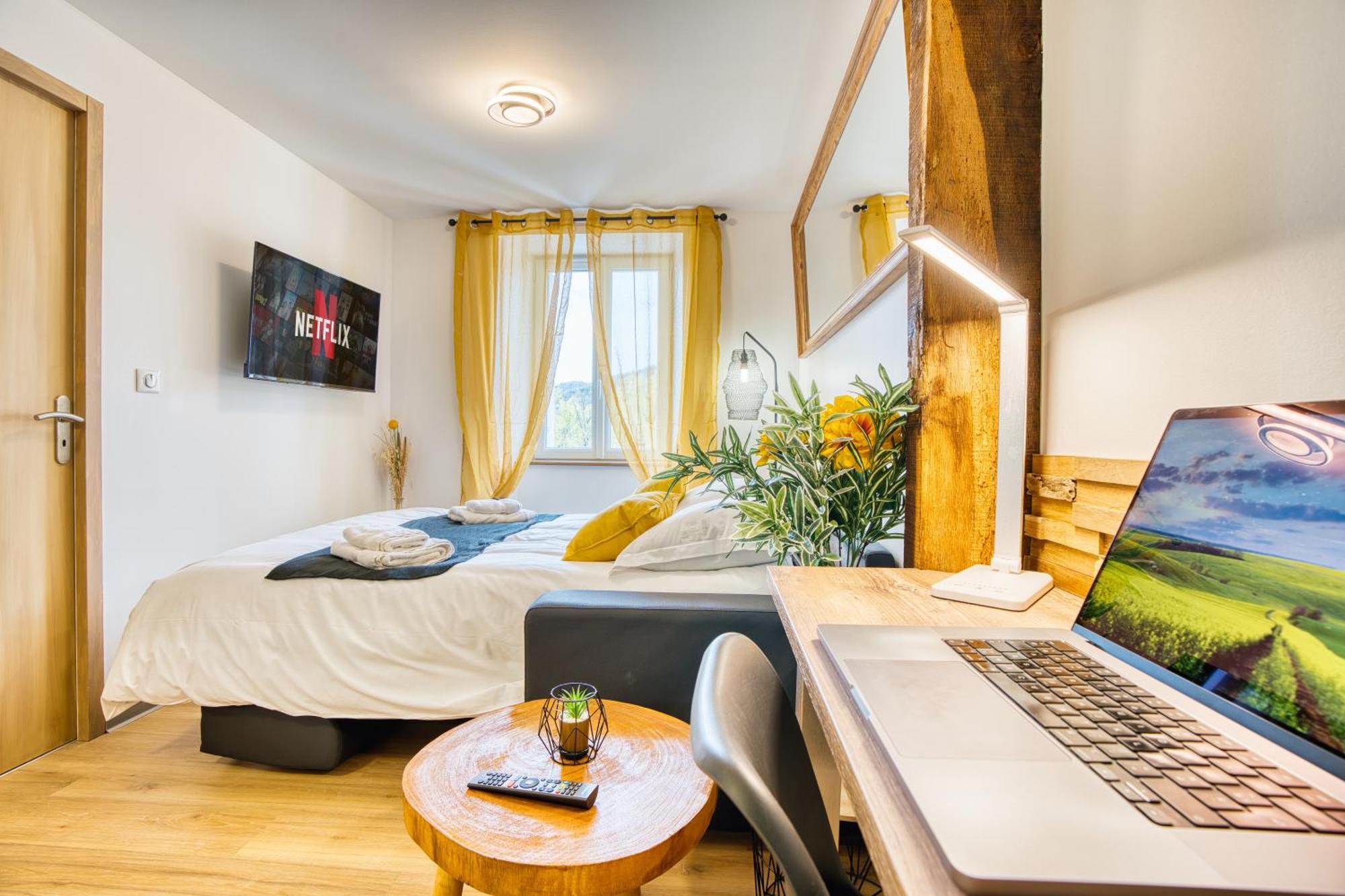Les Hourtous Netflix Wi-Fi Fibre Terasse 4 Pers Apartment Banassac Екстериор снимка